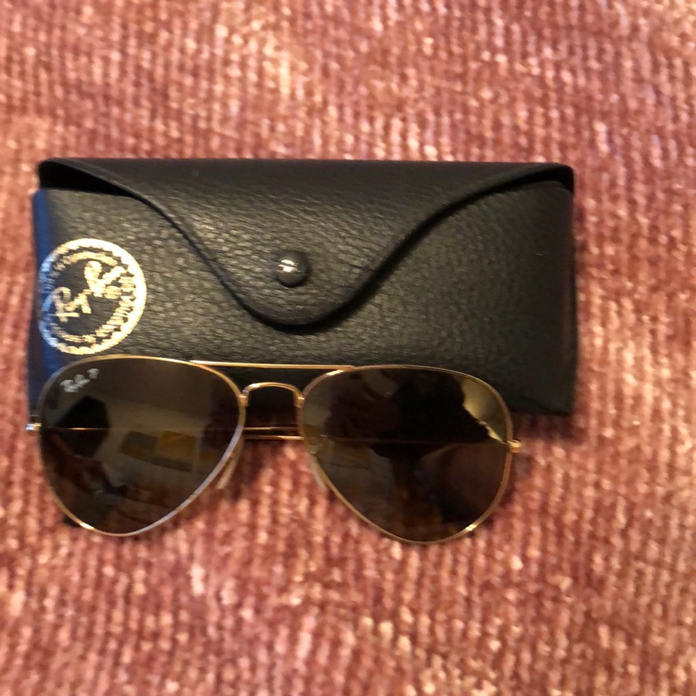 Ray bans aviators with broken lenz
